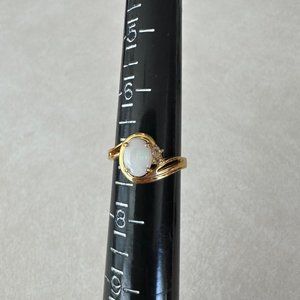 Vintage | Taiwan signed yellow gold plated oval white opal ring size 7